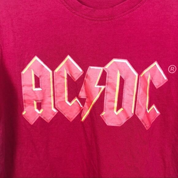 AC/DC Red Tee Lightning Bolt Graphic Band Short Sleeve Shirt Unisex Size Small - Picture 3 of 5